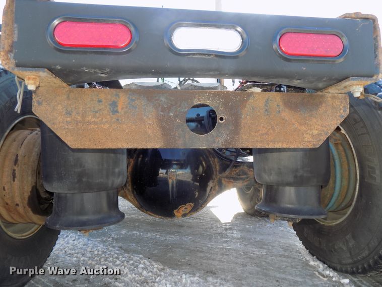 image for item DG2499 2010 Freightliner Cascadia semi truck