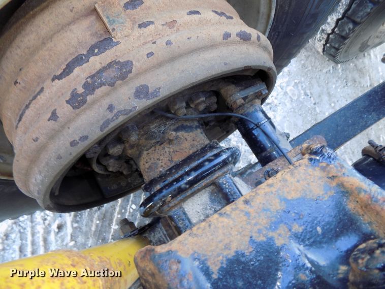 image for item DG2499 2010 Freightliner Cascadia semi truck