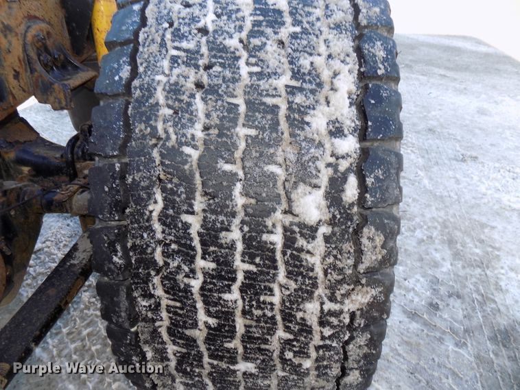 image for item DG2499 2010 Freightliner Cascadia semi truck