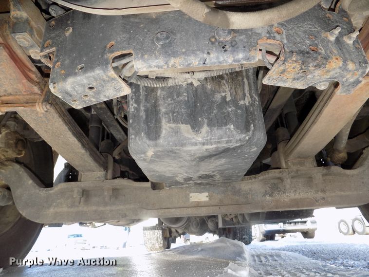 image for item DG2500 2010 Freightliner Cascadia semi truck