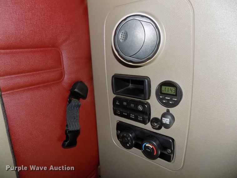 image for item DG2501 2013 Freightliner Cascadia semi truck