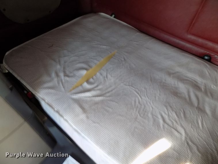 image for item DG2501 2013 Freightliner Cascadia semi truck