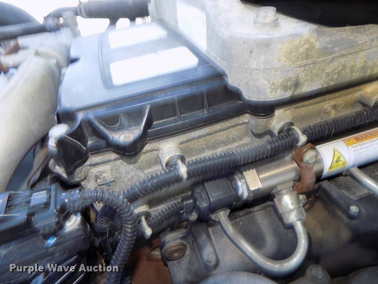 image for item DG2501 2013 Freightliner Cascadia semi truck