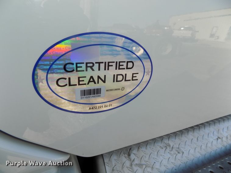 image for item DG2501 2013 Freightliner Cascadia semi truck