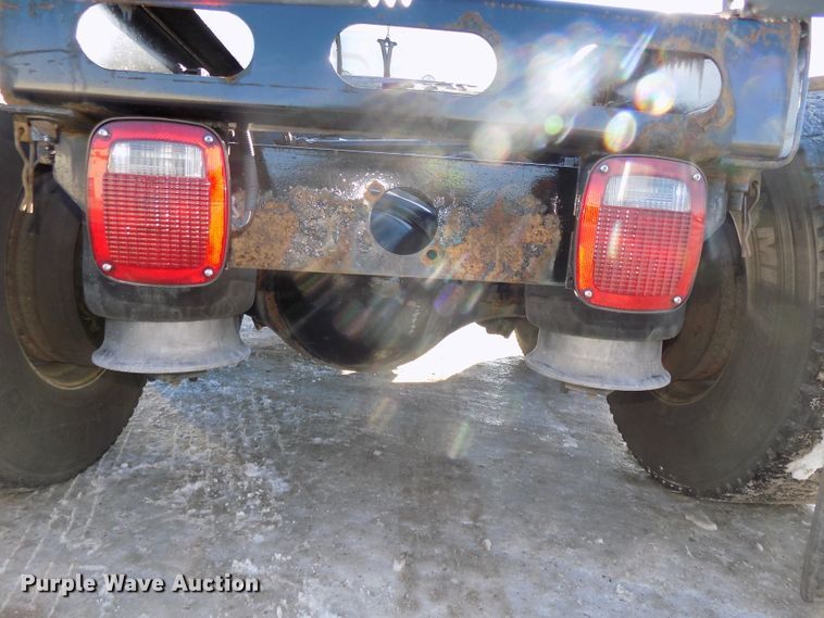 image for item DG2501 2013 Freightliner Cascadia semi truck