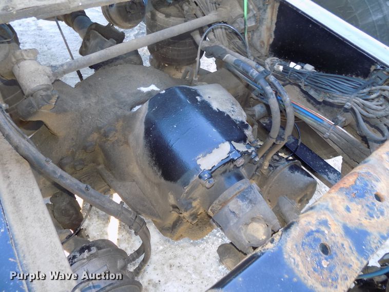 image for item DG2501 2013 Freightliner Cascadia semi truck