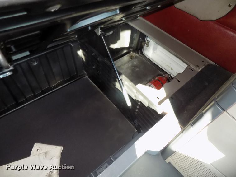 image for item DG2502 2010 Freightliner Cascadia semi truck