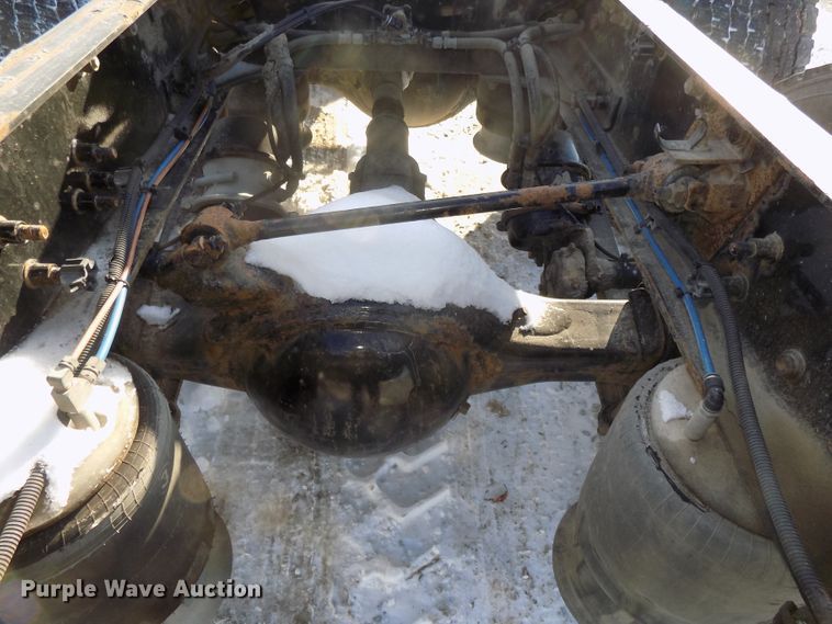 image for item DG2502 2010 Freightliner Cascadia semi truck