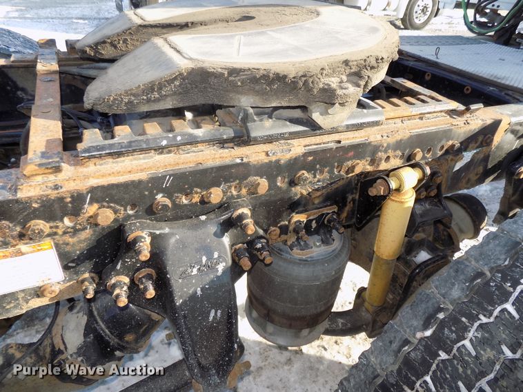 image for item DG2502 2010 Freightliner Cascadia semi truck