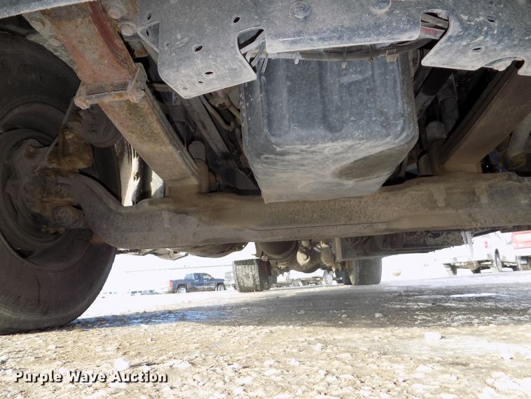 image for item DG2503 2010 Freightliner Cascadia semi truck