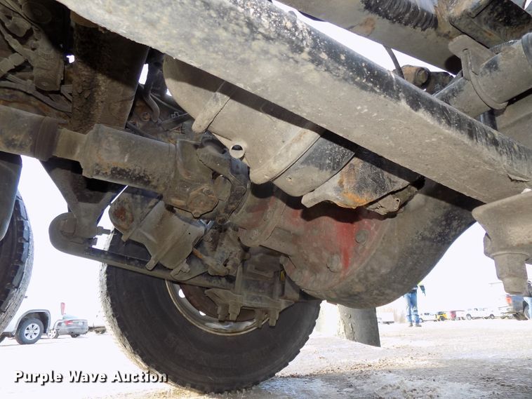 image for item DG2503 2010 Freightliner Cascadia semi truck