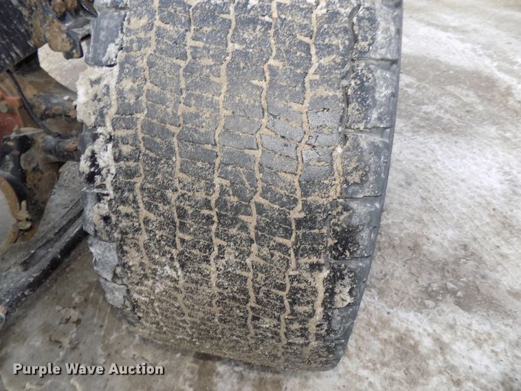 image for item DG2503 2010 Freightliner Cascadia semi truck