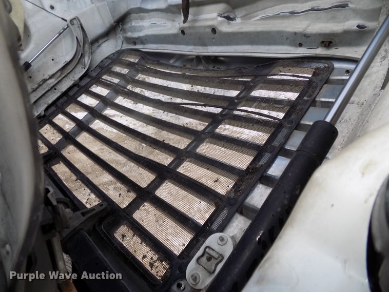 image for item DG2504 2010 Freightliner Cascadia semi truck