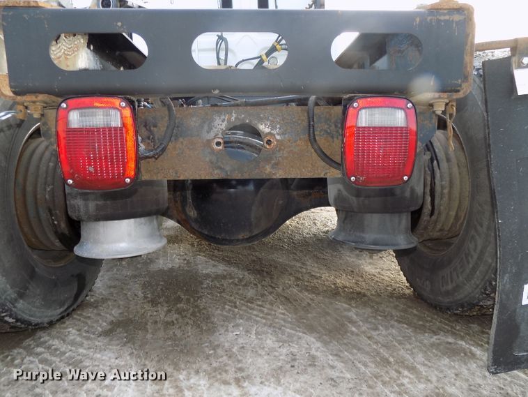 image for item DG2504 2010 Freightliner Cascadia semi truck