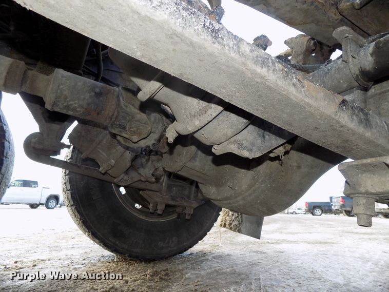 image for item DG2504 2010 Freightliner Cascadia semi truck