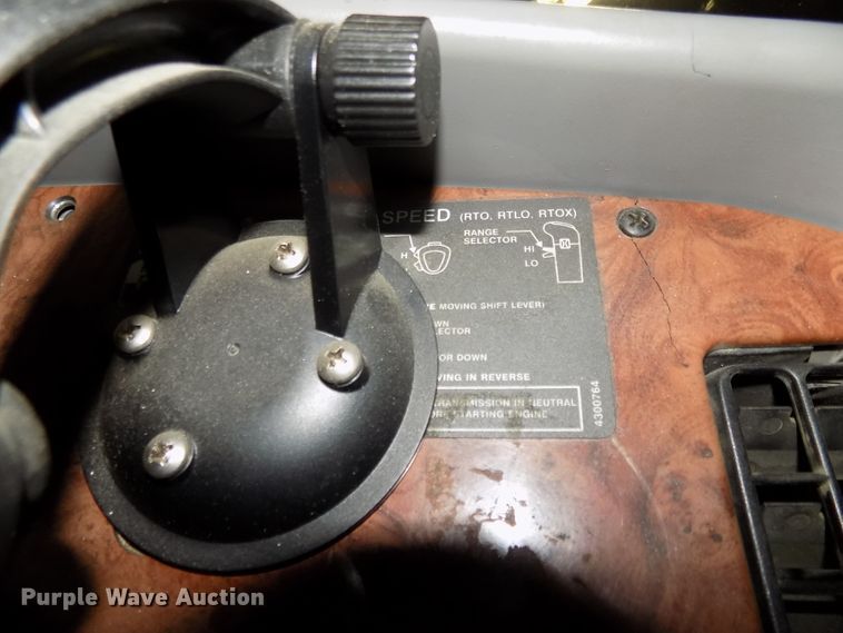 image for item DG2505 2010 Peterbilt 387 semi truck