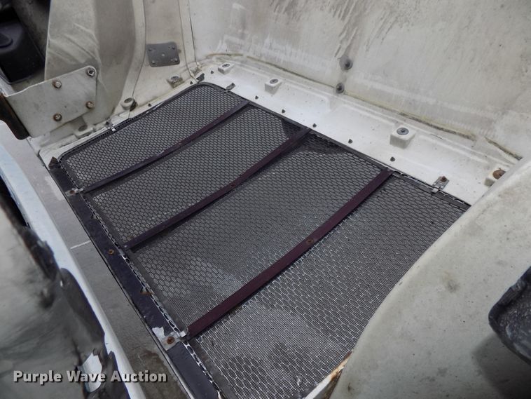 image for item DG2505 2010 Peterbilt 387 semi truck