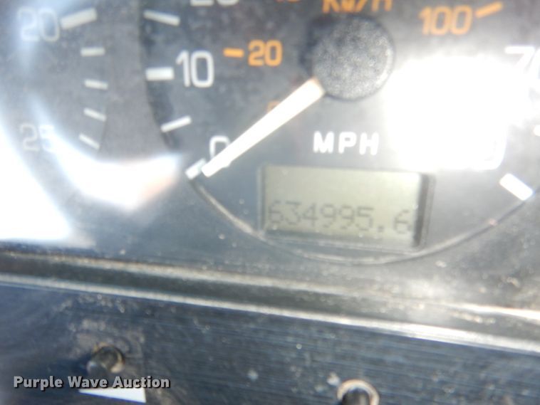 image for item DG5892 1995 White GMC WG flatbed truck