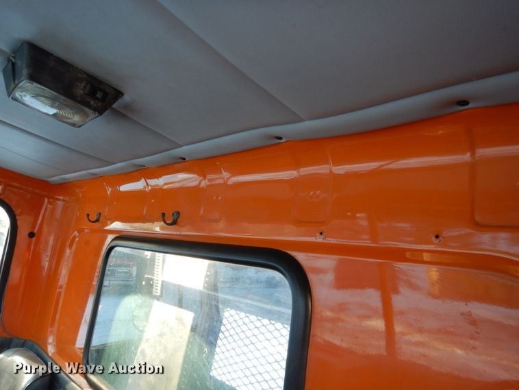 image for item DG5892 1995 White GMC WG flatbed truck