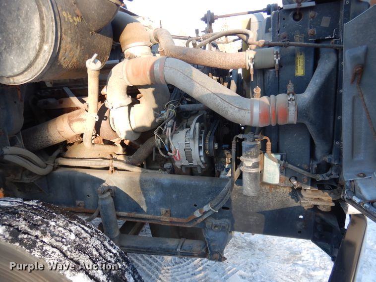 image for item DG5892 1995 White GMC WG flatbed truck