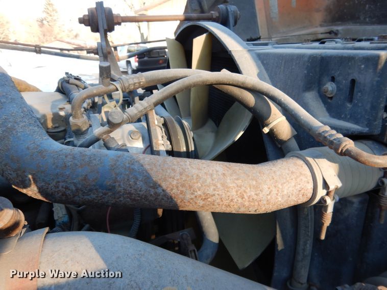 image for item DG5892 1995 White GMC WG flatbed truck