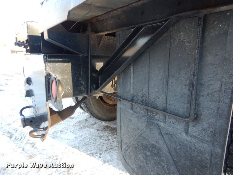 image for item DG5892 1995 White GMC WG flatbed truck