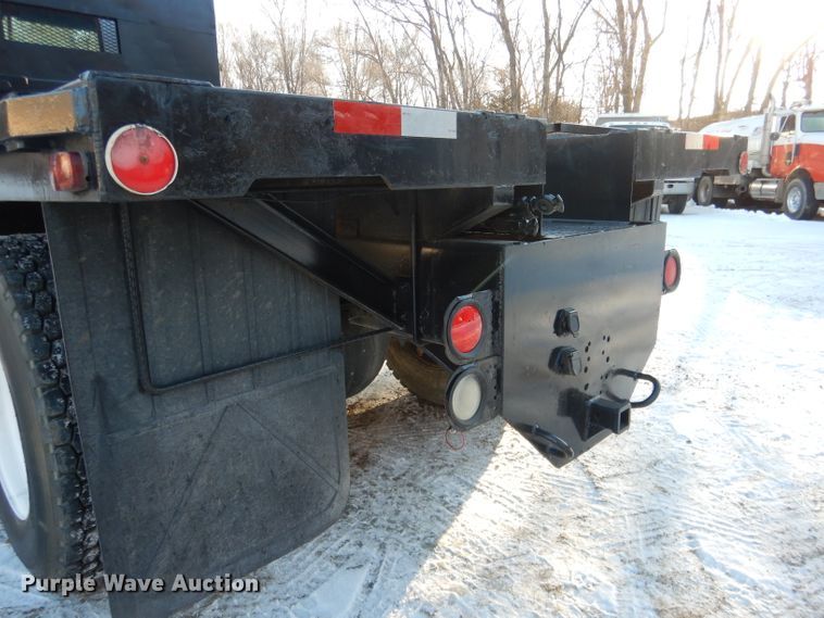 image for item DG5892 1995 White GMC WG flatbed truck