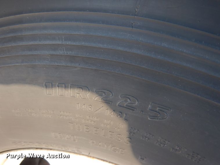 image for item DG5892 1995 White GMC WG flatbed truck