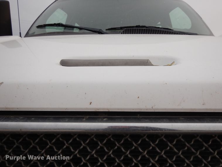 image for item DH2259 2006 GMC C4500 Crew Cab flatbed truck