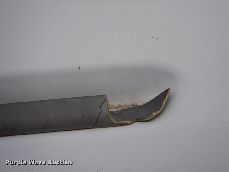 image for item DH2259 2006 GMC C4500 Crew Cab flatbed truck