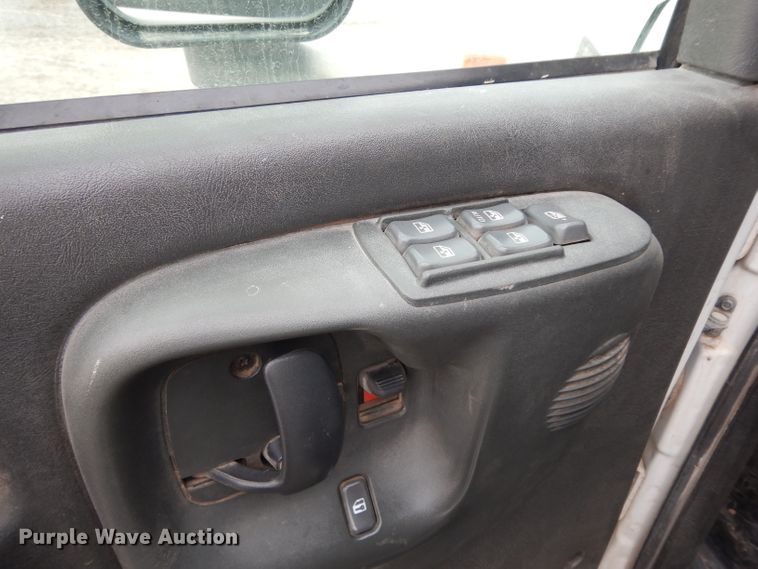 image for item DH2259 2006 GMC C4500 Crew Cab flatbed truck