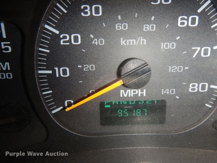 image for item DH2259 2006 GMC C4500 Crew Cab flatbed truck