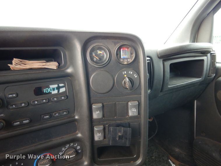 image for item DH2259 2006 GMC C4500 Crew Cab flatbed truck