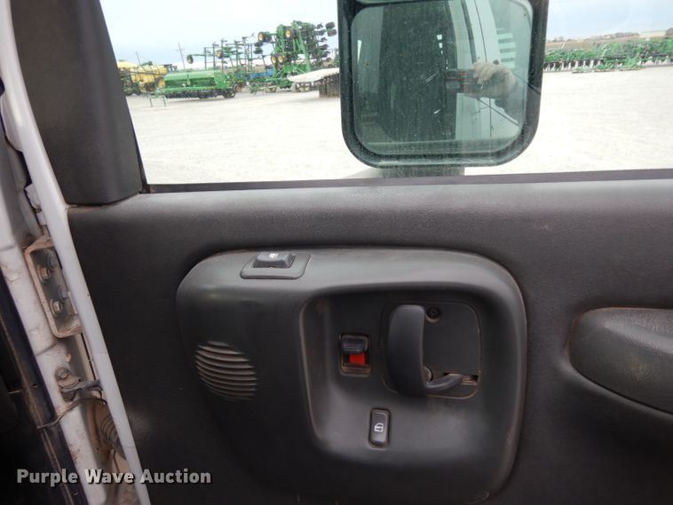 image for item DH2259 2006 GMC C4500 Crew Cab flatbed truck