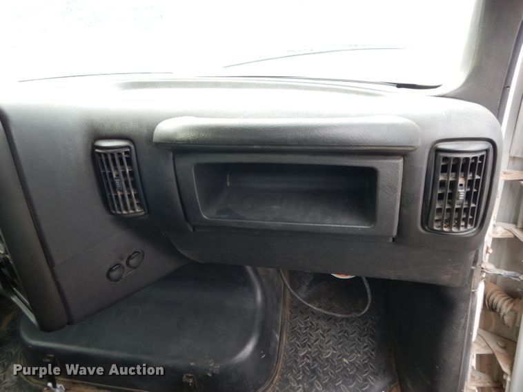 image for item DH2259 2006 GMC C4500 Crew Cab flatbed truck