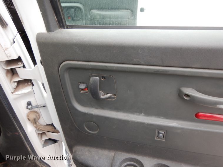 image for item DH2259 2006 GMC C4500 Crew Cab flatbed truck