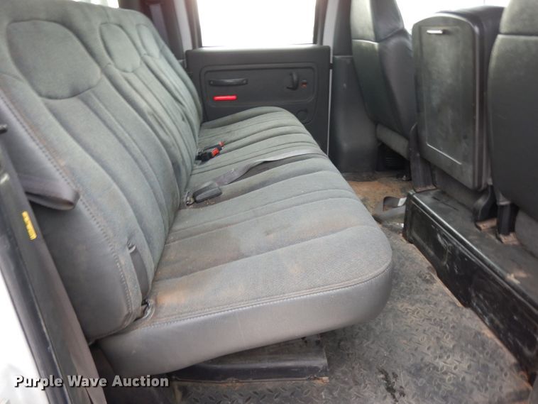 image for item DH2259 2006 GMC C4500 Crew Cab flatbed truck