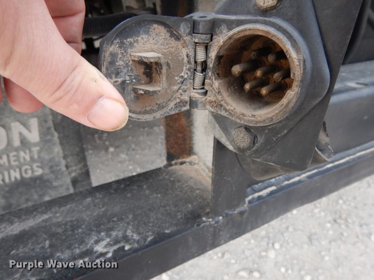 image for item DH2259 2006 GMC C4500 Crew Cab flatbed truck