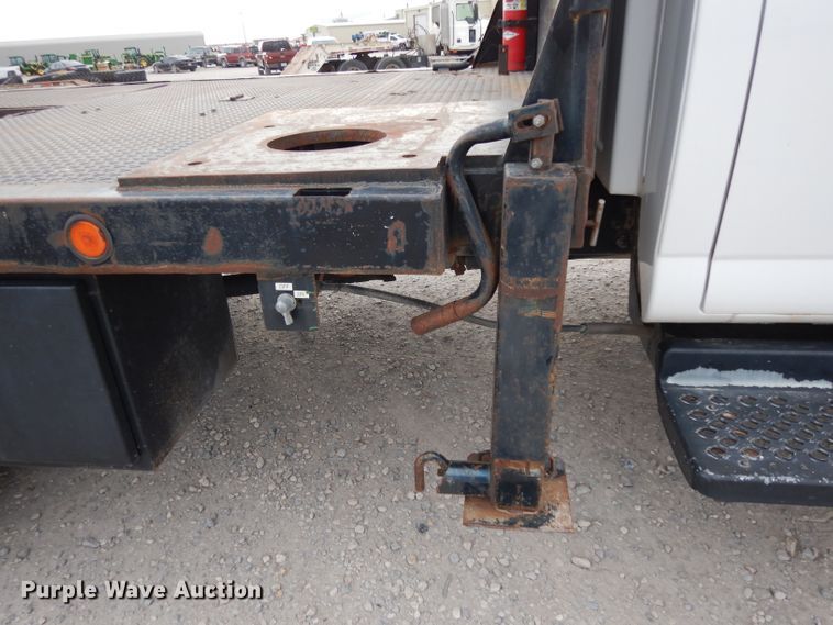 image for item DH2259 2006 GMC C4500 Crew Cab flatbed truck