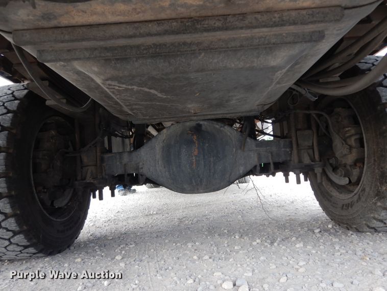 image for item DH2259 2006 GMC C4500 Crew Cab flatbed truck