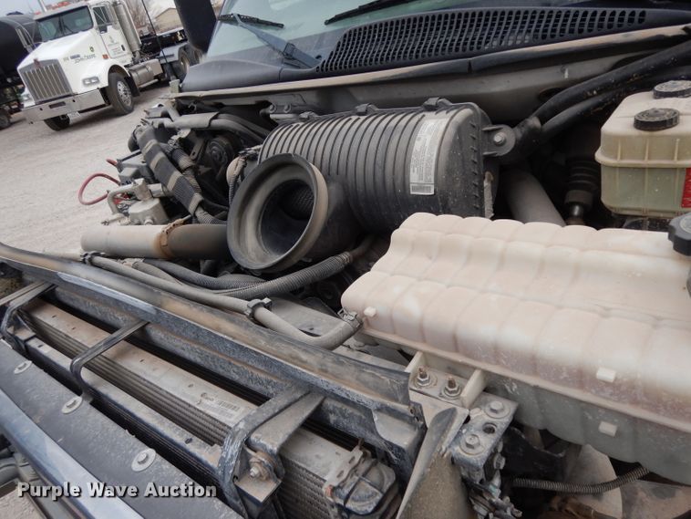 image for item DH2259 2006 GMC C4500 Crew Cab flatbed truck