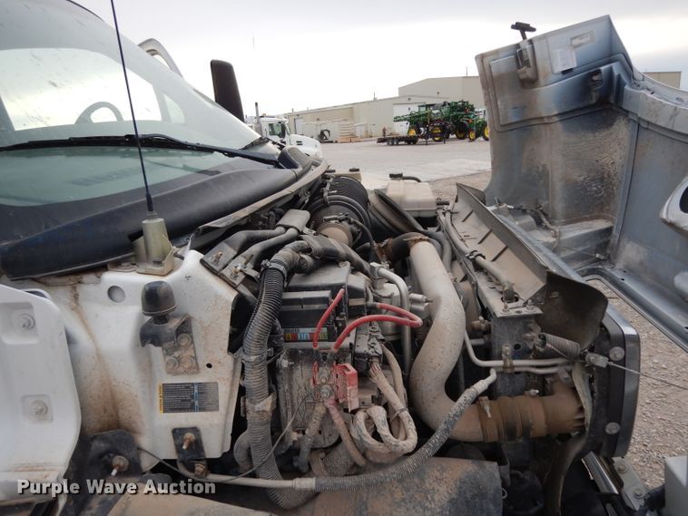 image for item DH2259 2006 GMC C4500 Crew Cab flatbed truck