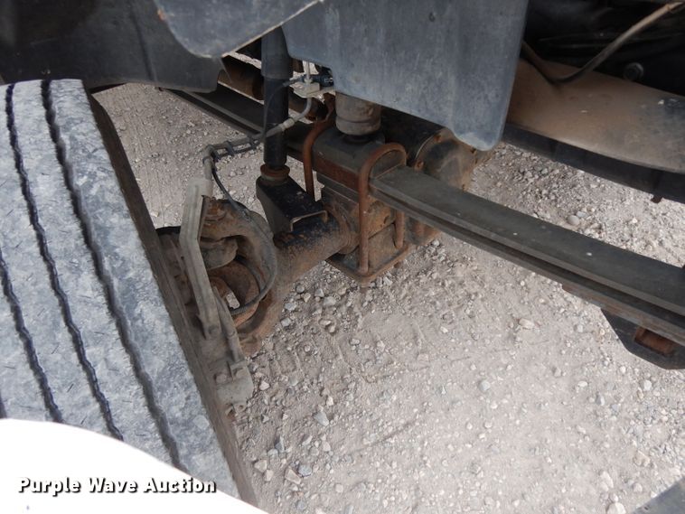 image for item DH2259 2006 GMC C4500 Crew Cab flatbed truck