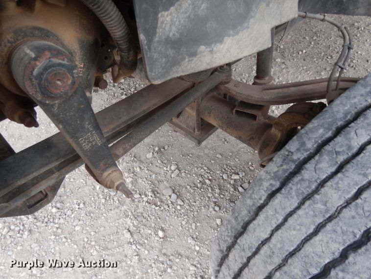 image for item DH2259 2006 GMC C4500 Crew Cab flatbed truck