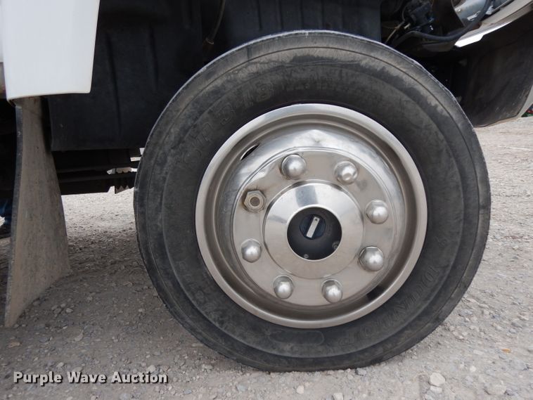 image for item DH2259 2006 GMC C4500 Crew Cab flatbed truck