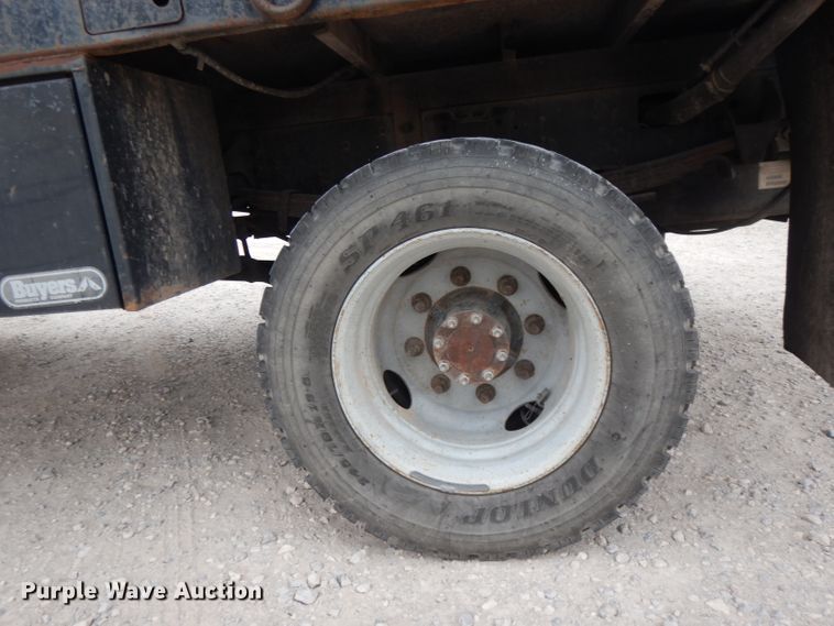 image for item DH2259 2006 GMC C4500 Crew Cab flatbed truck