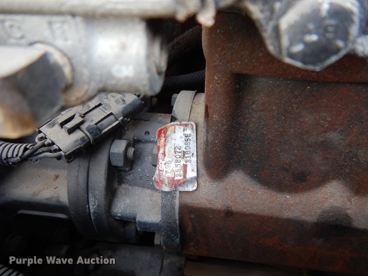 image for item DH2262 1999 Peterbilt 385 semi truck