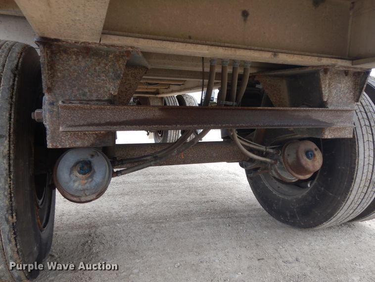 image for item DH2265 2006 Benson AF5244810250 flatbed trailer