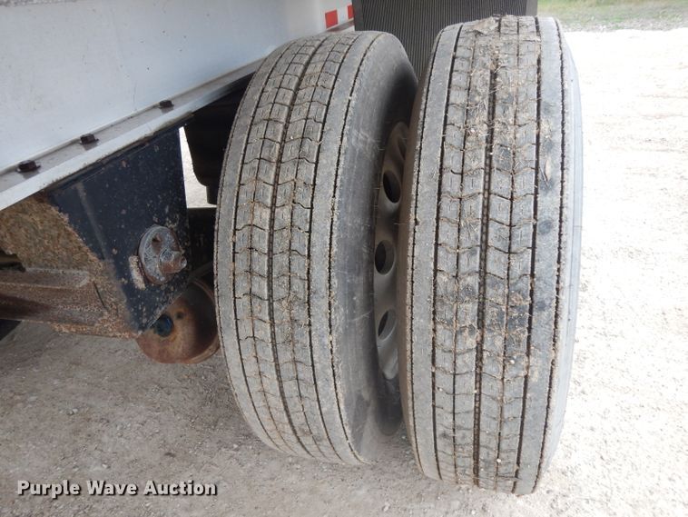 image for item DH2265 2006 Benson AF5244810250 flatbed trailer