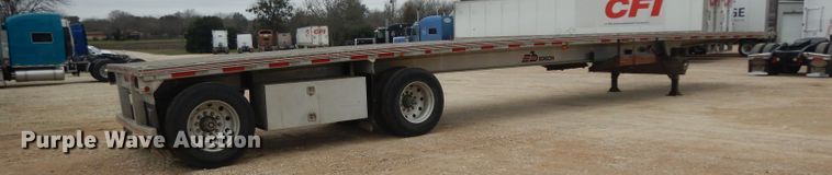 image for item DH2266 1999 Benson 5653A flatbed trailer